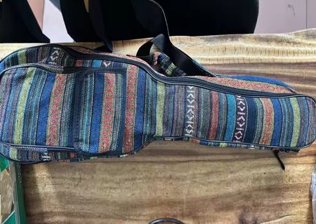 Stofftasche für Ukulele und Minigitarre - Étui en tissu