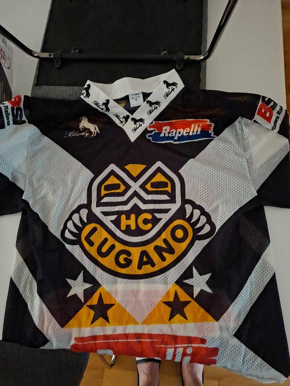 HC Lugano Canottiere & Pantaloni: HC Lugano Trikot  – Usato da Rheinfelden venduto da Watonga
