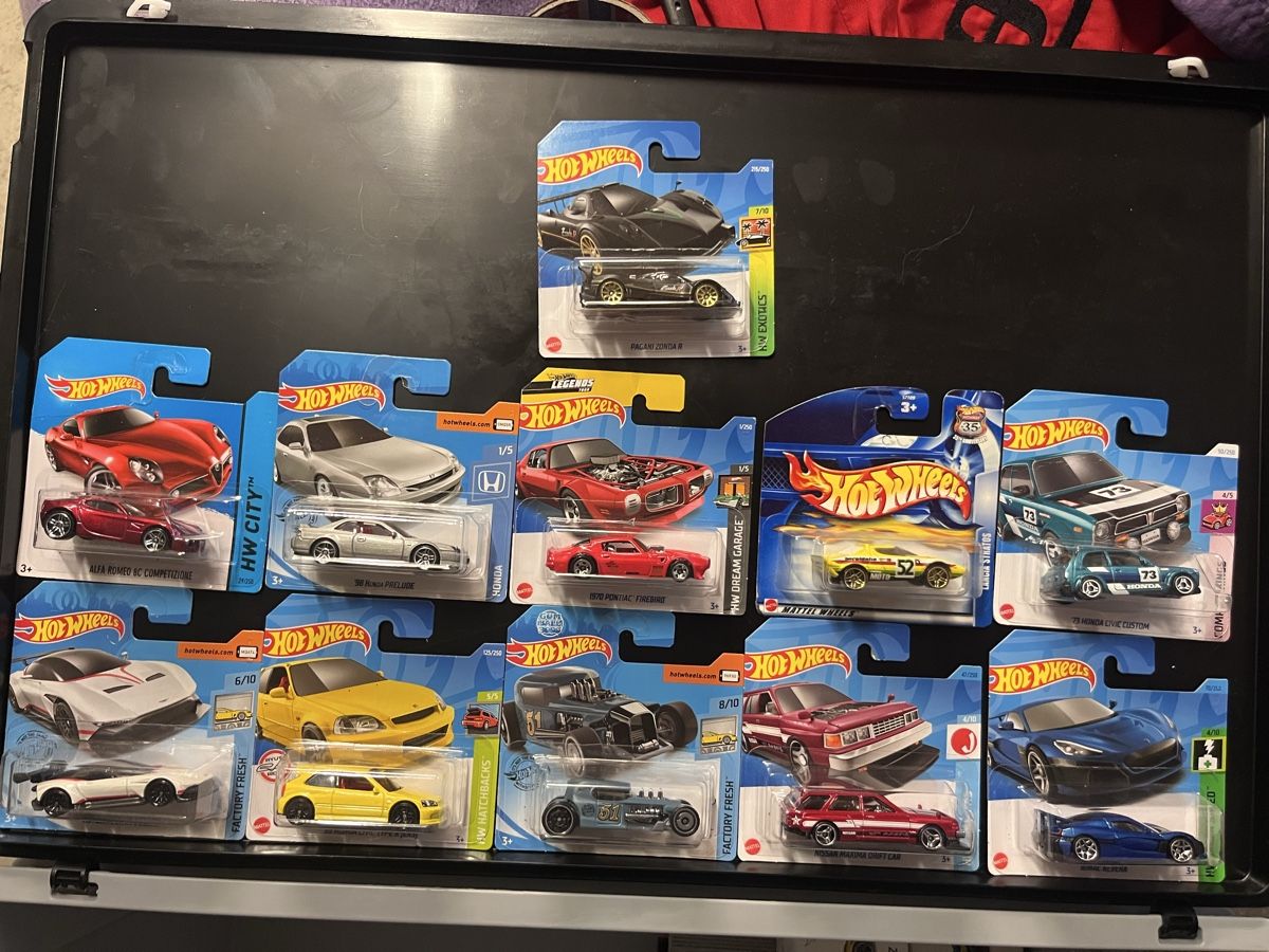 Hot Wheels Modellini d'auto: Lot hot Wheels – Nuovo e nell'imballaggio originale da Lausanne venduto da kamikazy 2