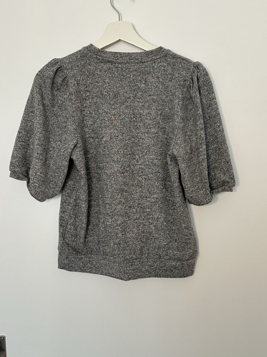 Maglioni & Felpe: Pullover Grau Damen Grösse S guter Zustand – Usato da Luzern venduto da linnblake 2