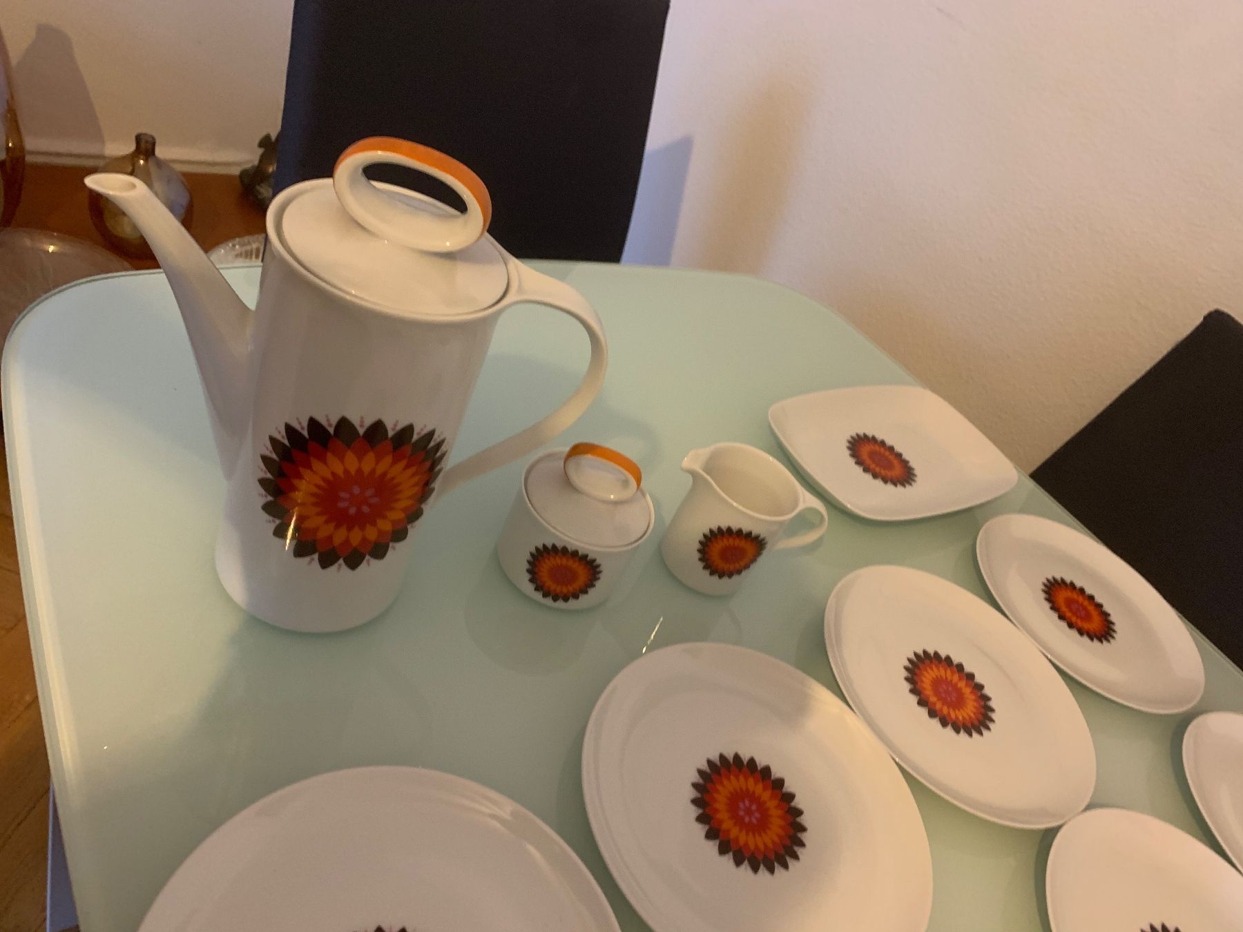 Set di piatti: Service porcelaine années 70 – Usato da Neuchâtel venduto da Aquila99 1
