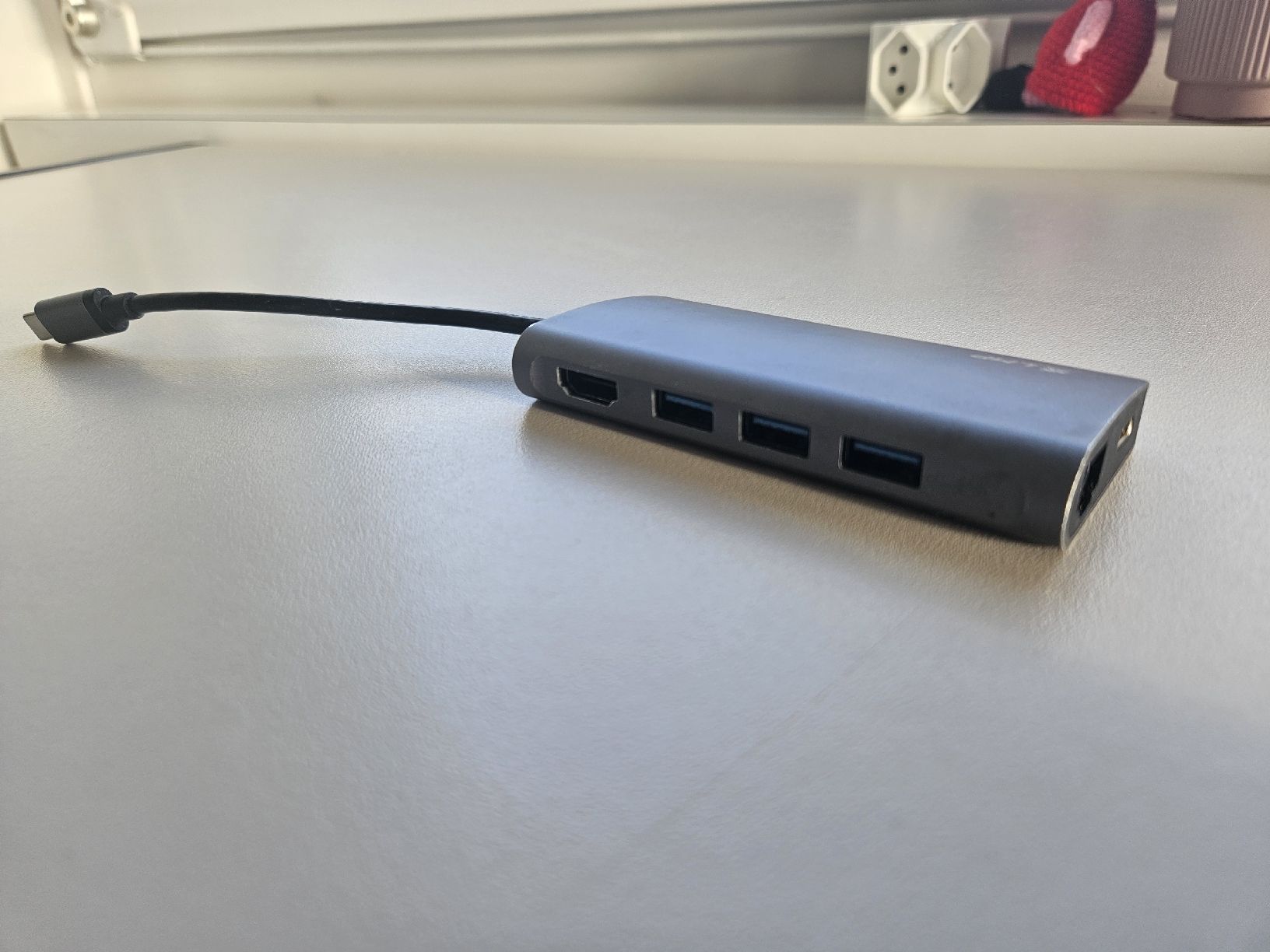 Hubs & Switches: LMP USB-C Hub, 8-in-1 Adapter – Gebraucht aus Biberist von Volo28 2