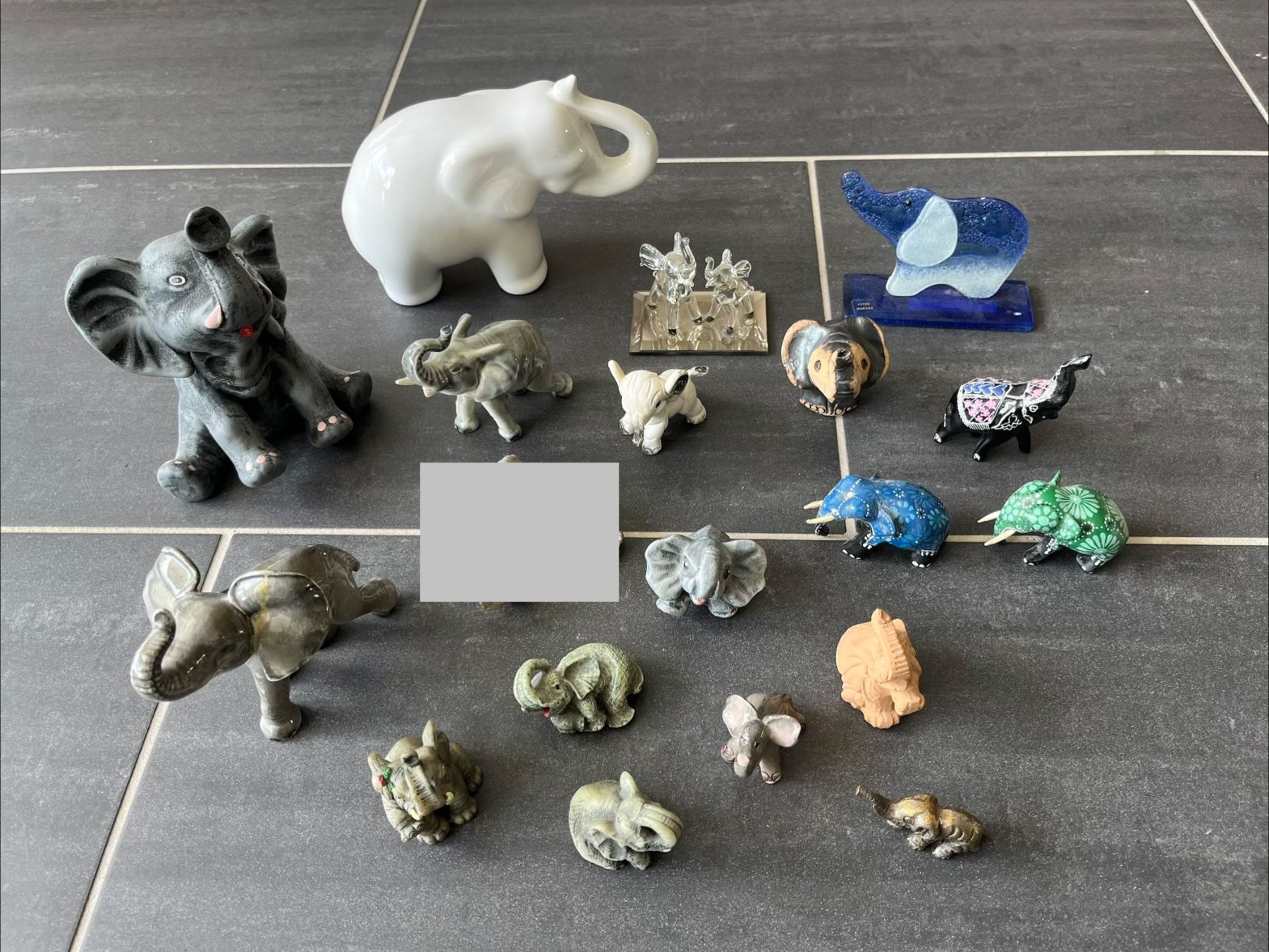 Figurines: Elefanten aus verschiedenen Materialien – D'occasion à Aarau par Swifty03