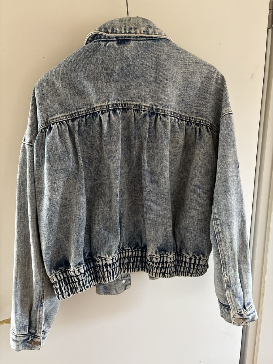 Only Vestes: Snoopy Jeans Jacke cropped style – D'occasion à Winterthur par Stupu7hs 3