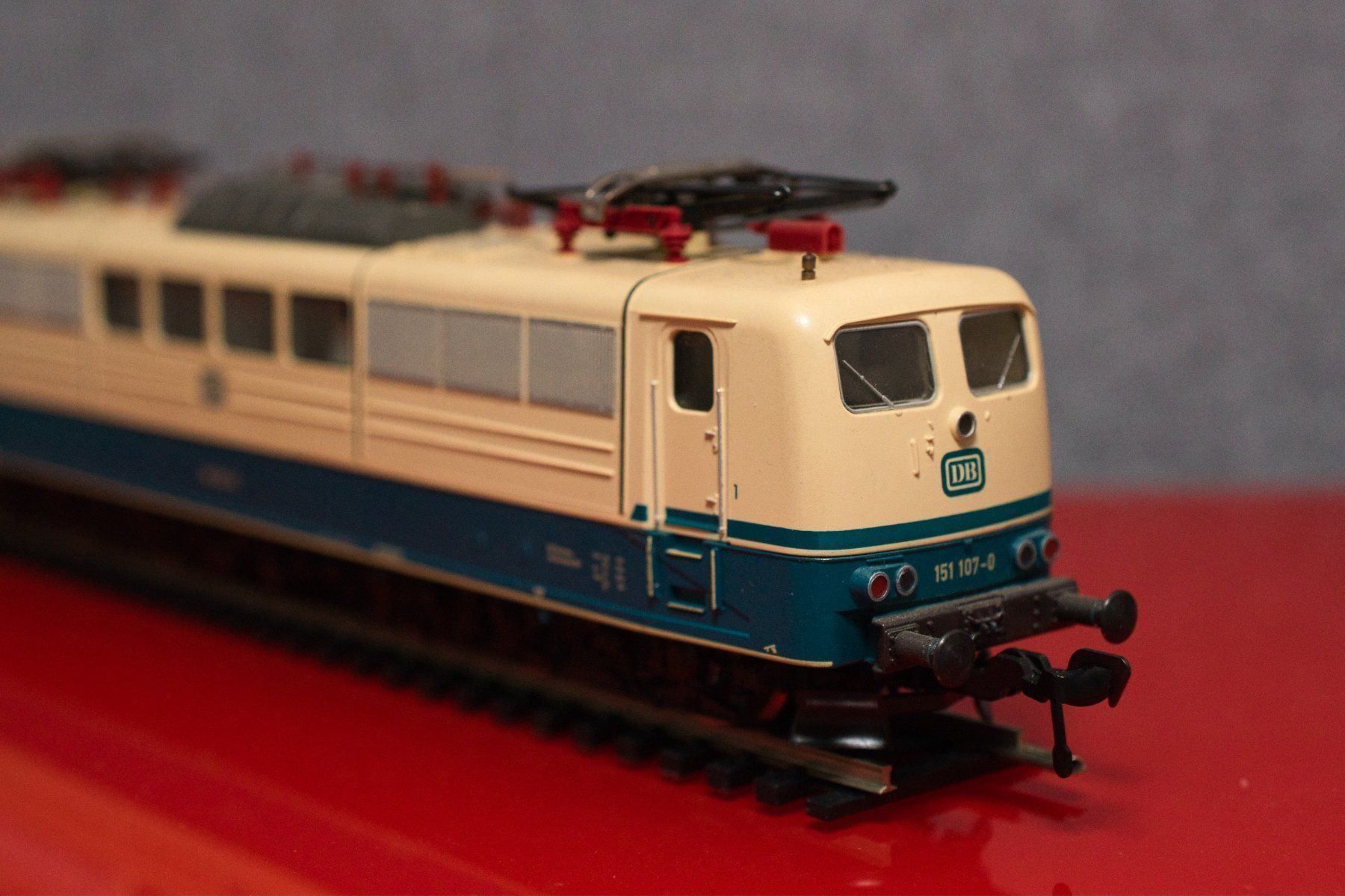 Modellini di ferrovie: ROCO Elektrolok BR151 - H0 - DC-Analog – Usato da Obernau venduto da pilatus-rconline 2