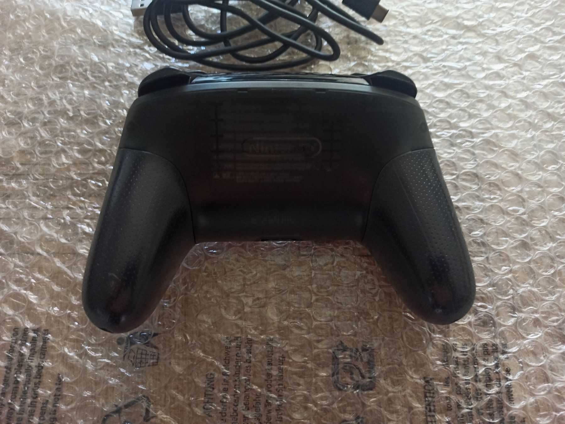 Manettes: Original Nintendo Switch Pro Controller + USB-C Kabel NSW – D'occasion à Oberweningen par mar_87mx 5