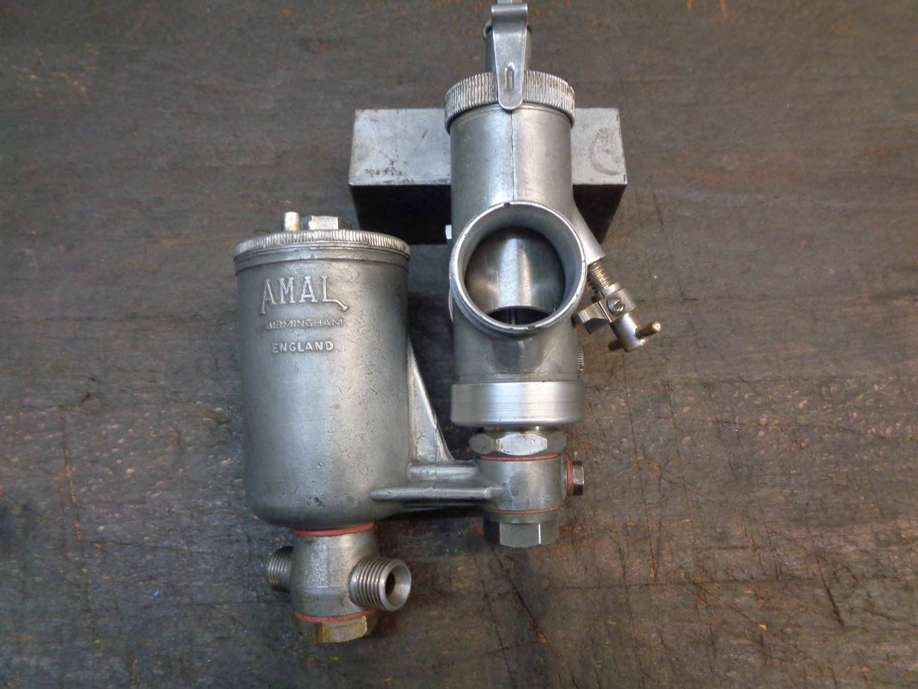 Norton Tutti i ricambio per moto: Norton - AMAL - AJS, Matchless - BSA etc. – Usato da Allschwil venduto da mumat 1
