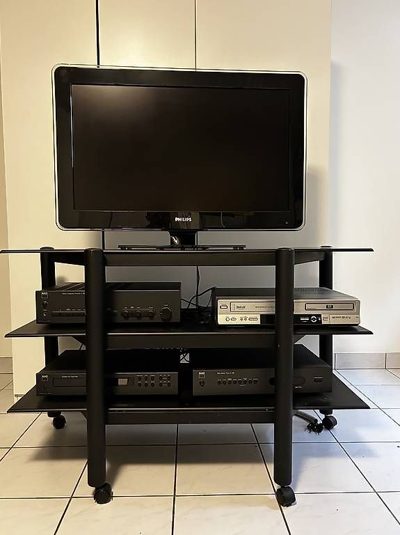 Mobili TV: Stereo & TV rack – Usato da Bogis-Bossey venduto da jhenckaerts