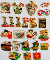 23 Pins der Fussball WM 1994