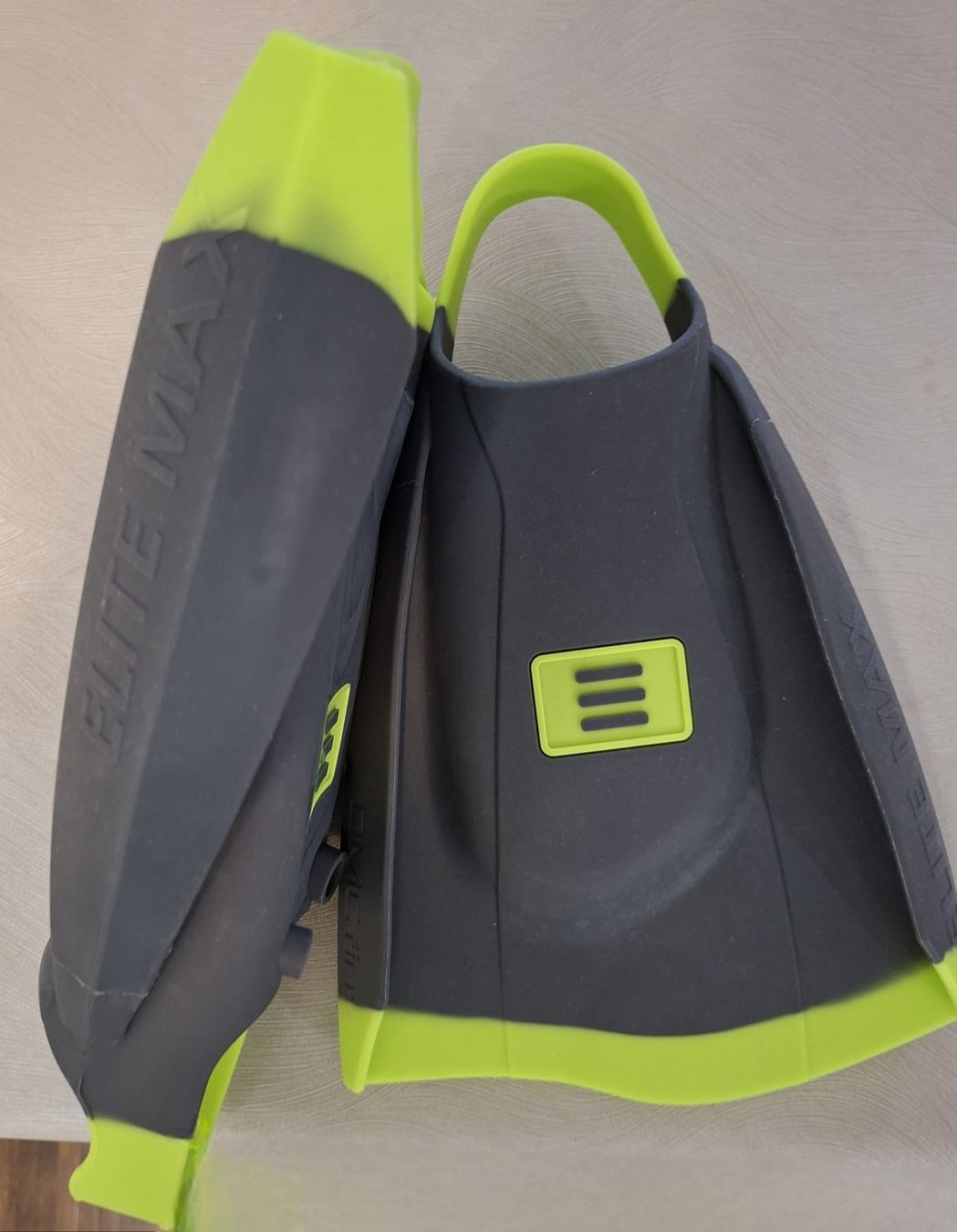 Flossen, Masken & Schnorchel: Palmes DMC Elite Max – Neu (gemäss Beschreibung) aus Fribourg von Ninitica