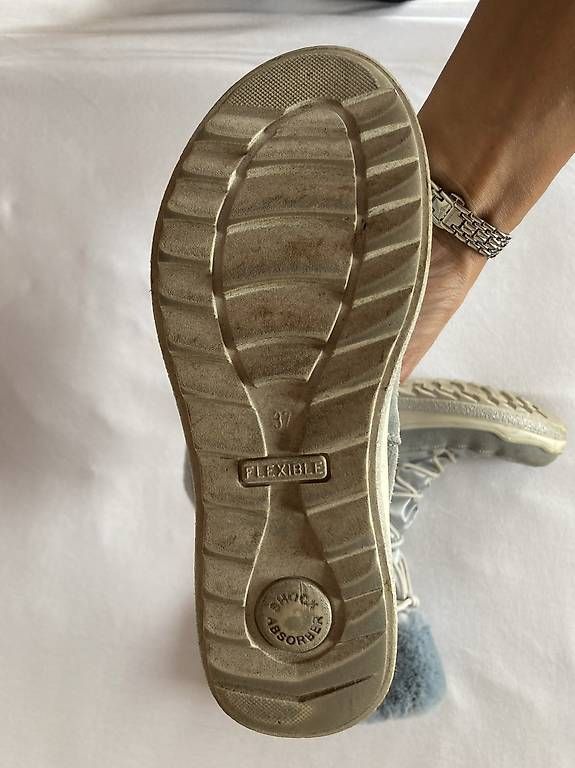 Chaussures femmes: Winterschuhe – D'occasion à Haldenstein par meladin 4