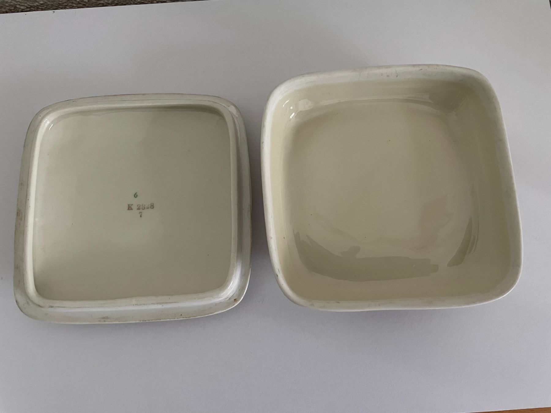 Rosenthal Tutte le decorazioni: BONBONIERE - ELFENBEIN - ROSENTHAL – Usato da Uhwiesen venduto da Uhwiesen 1