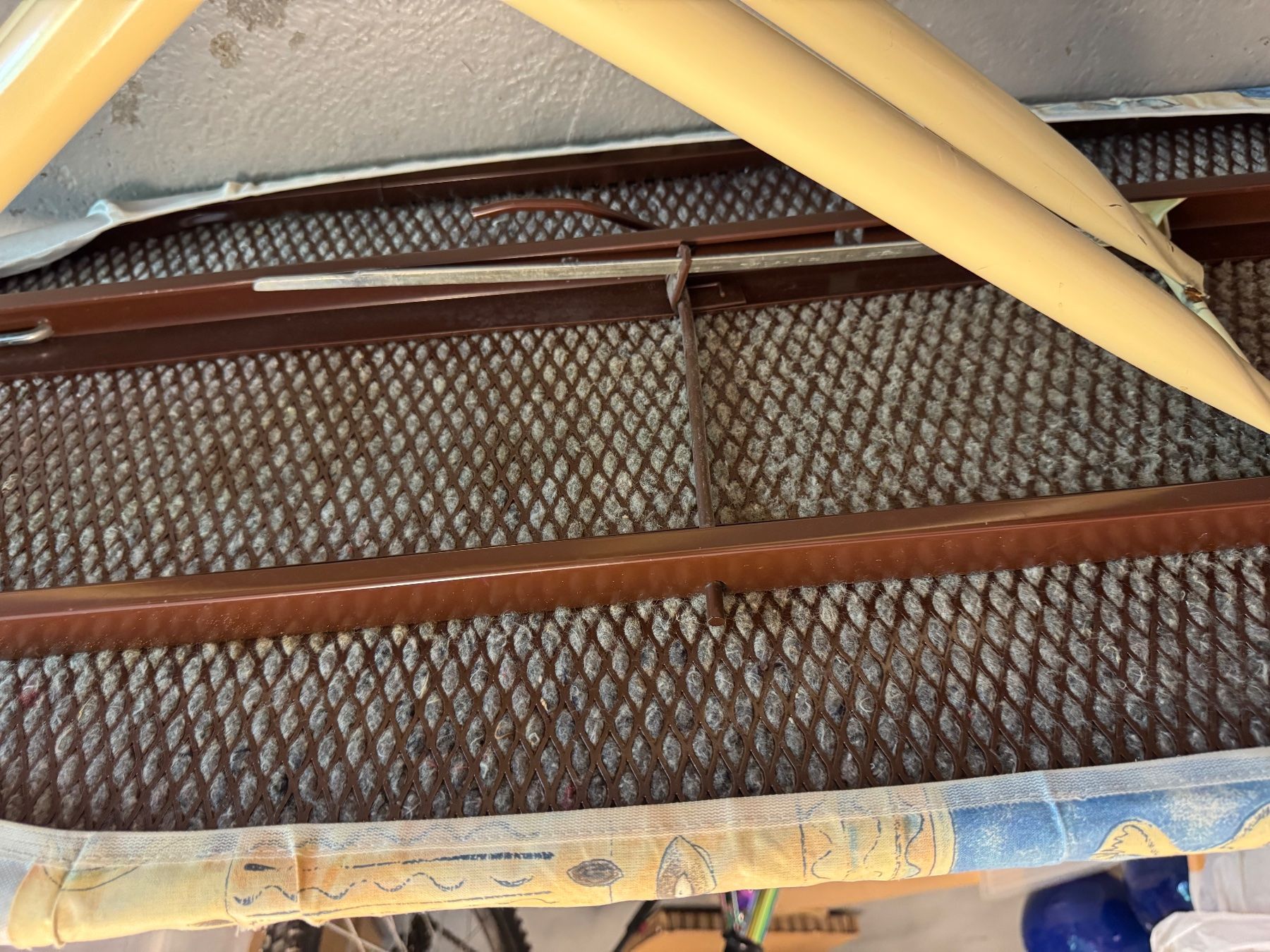 Assi da stiro: Sturdy Ironing Board - Perfect for All Your Ironing Needs! – Usato da Thalwil venduto da Maricortin 2