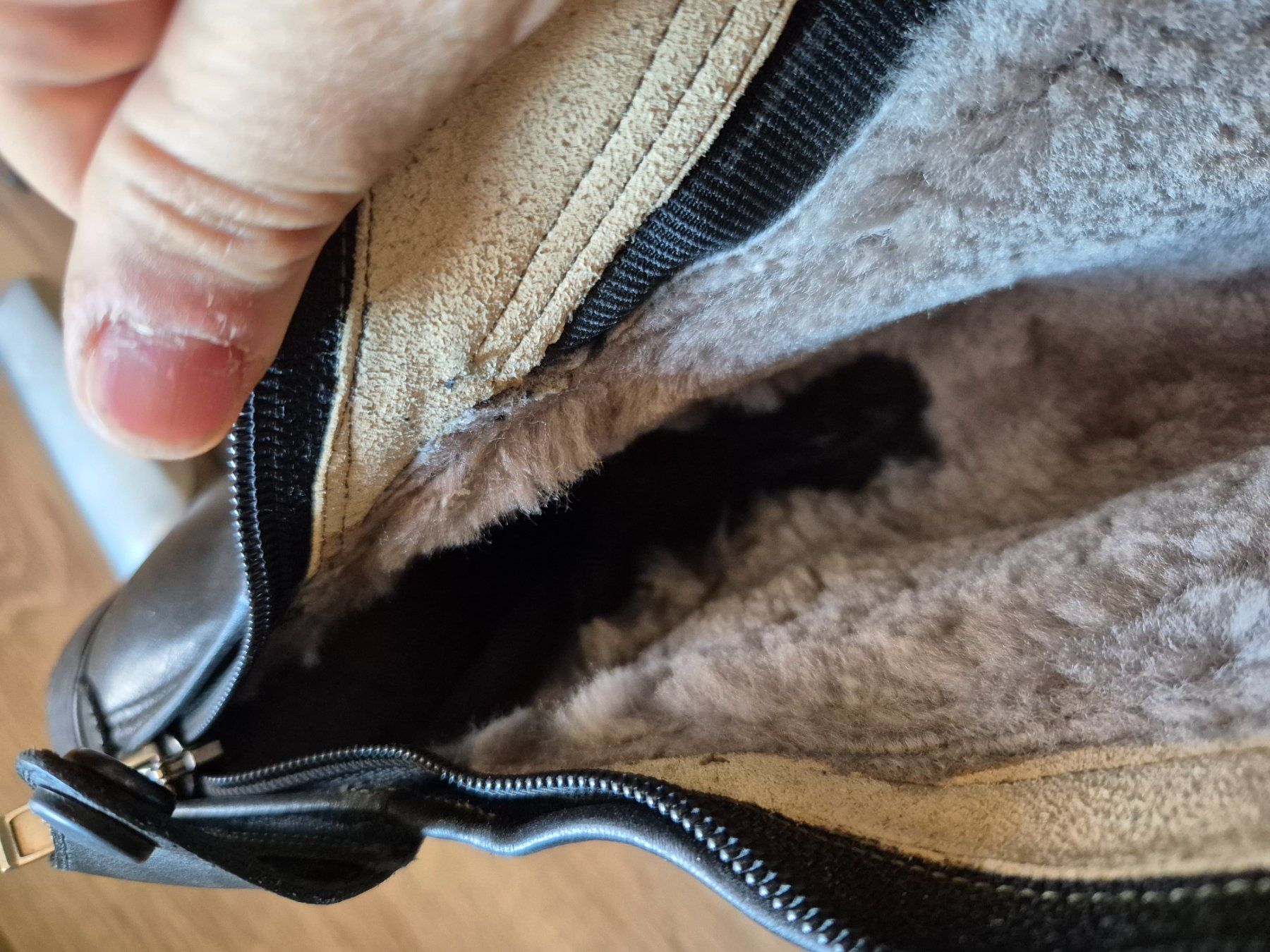 Scarpe da donna: Reitstiefel Leder mit Lammfell Innenfutter 38 geweitet – Usato da Meggen venduto da Orrinka20 7