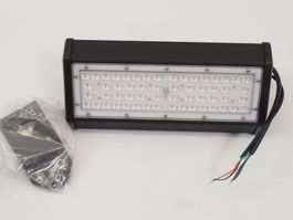 ISOLED LED Hallenleuchte LN 30x70° (26080677PL)