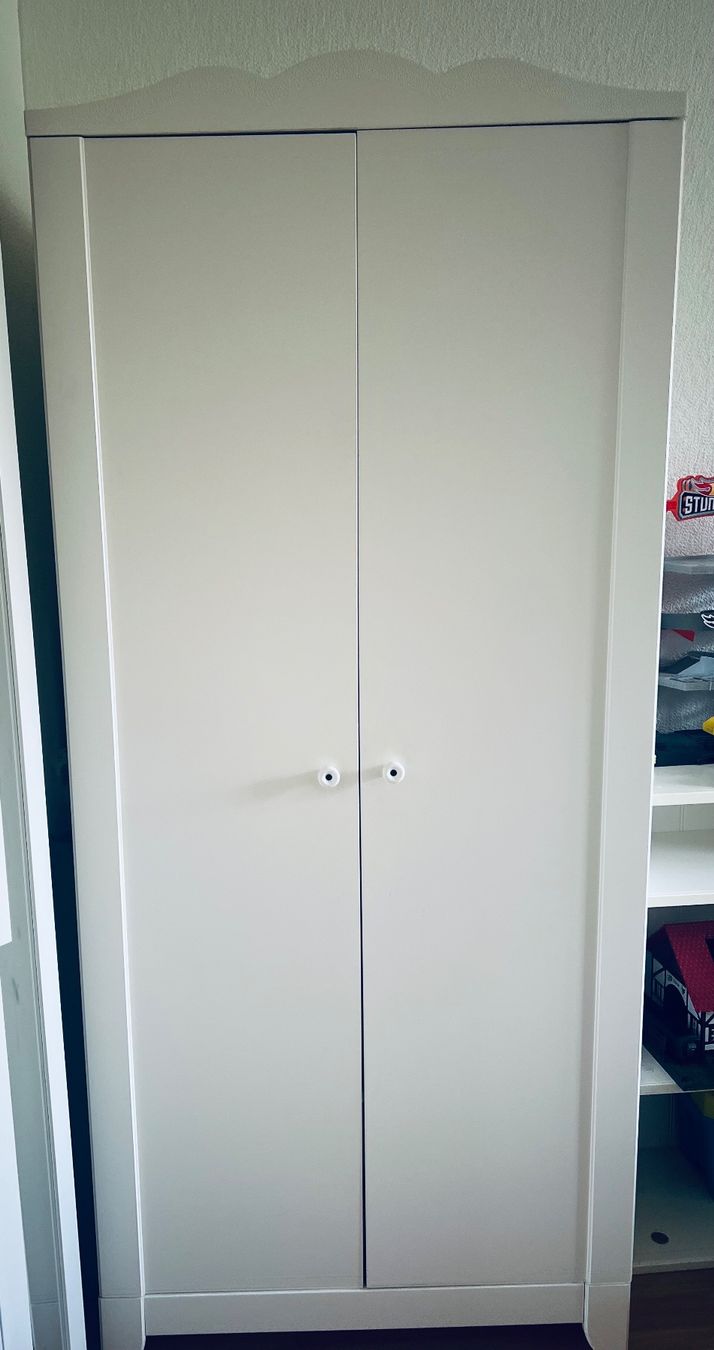 Ikea Armadi: Kinder Kleiderschrank – Usato da Horw venduto da misarita