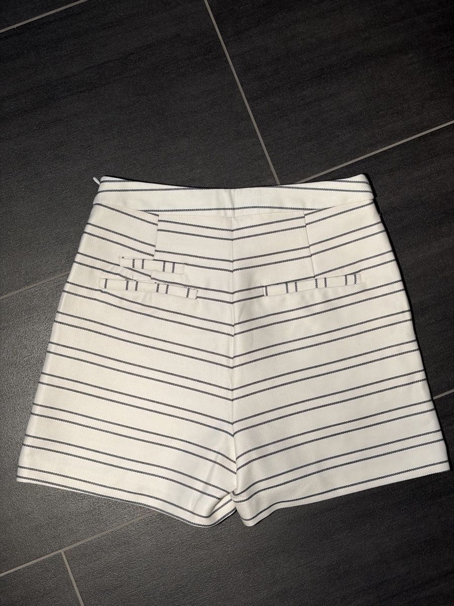 Zara Pantaloni: Zara Basic Shorts gestreift Grösse XS – Nuovo (secondo la descrizione) da Büsserach venduto da SalebyGianni 2