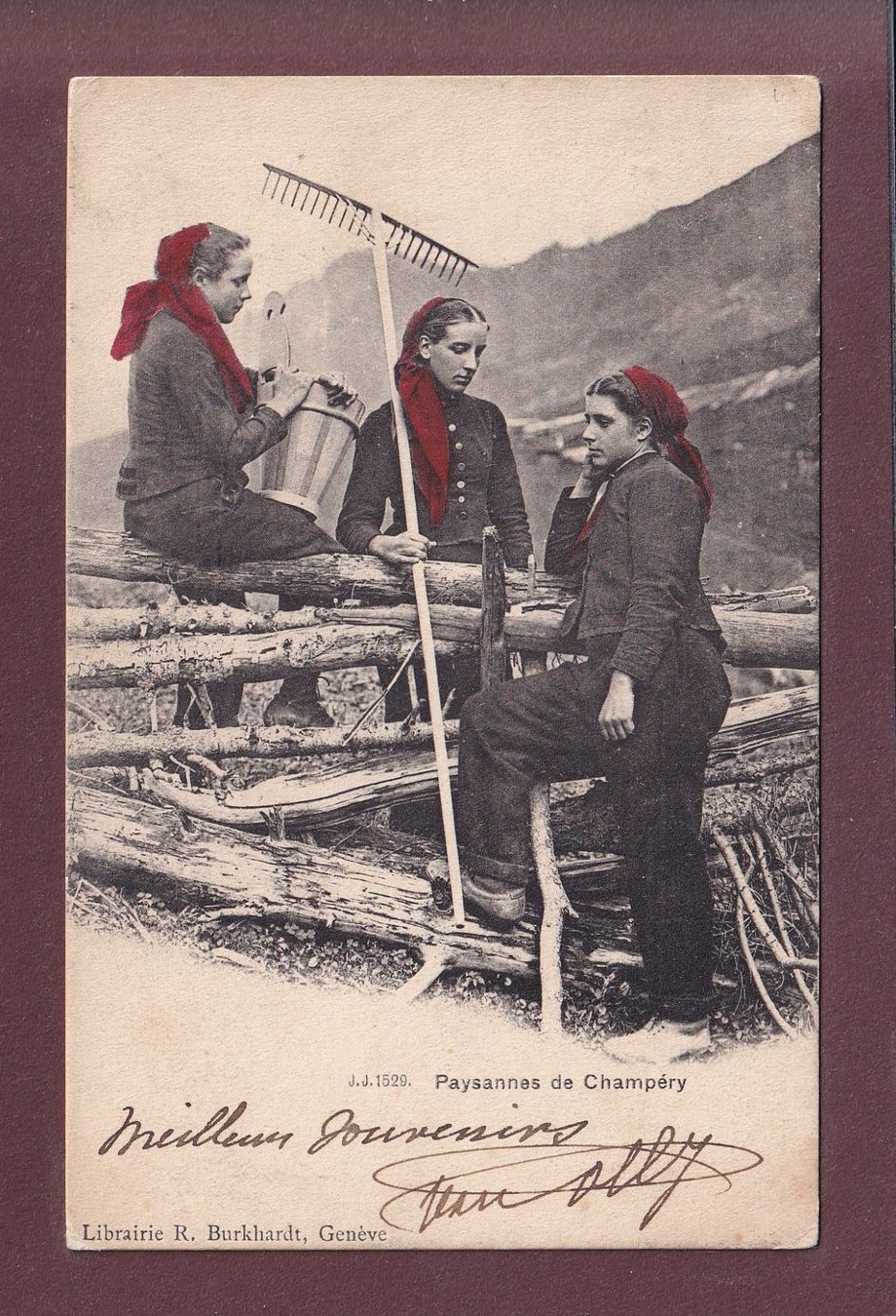 Cartes postales: Paysannes de CHAMPERY - 1908 // pli d'angle // – D'occasion à Pully par nicecards