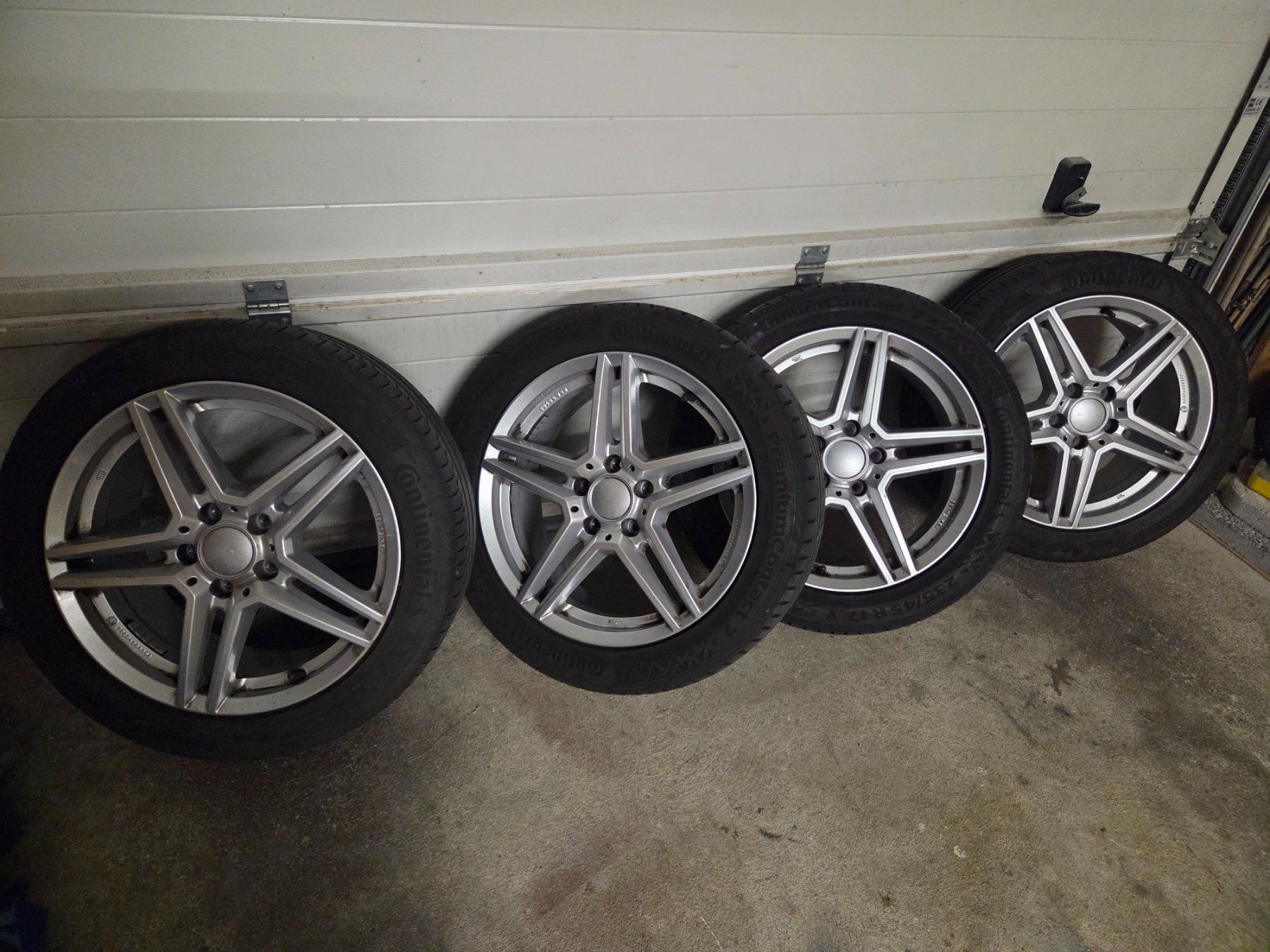 Cerchioni: Aluminiumfelgen Uniwheels Germany – Usato da Wängi venduto da cowmiau