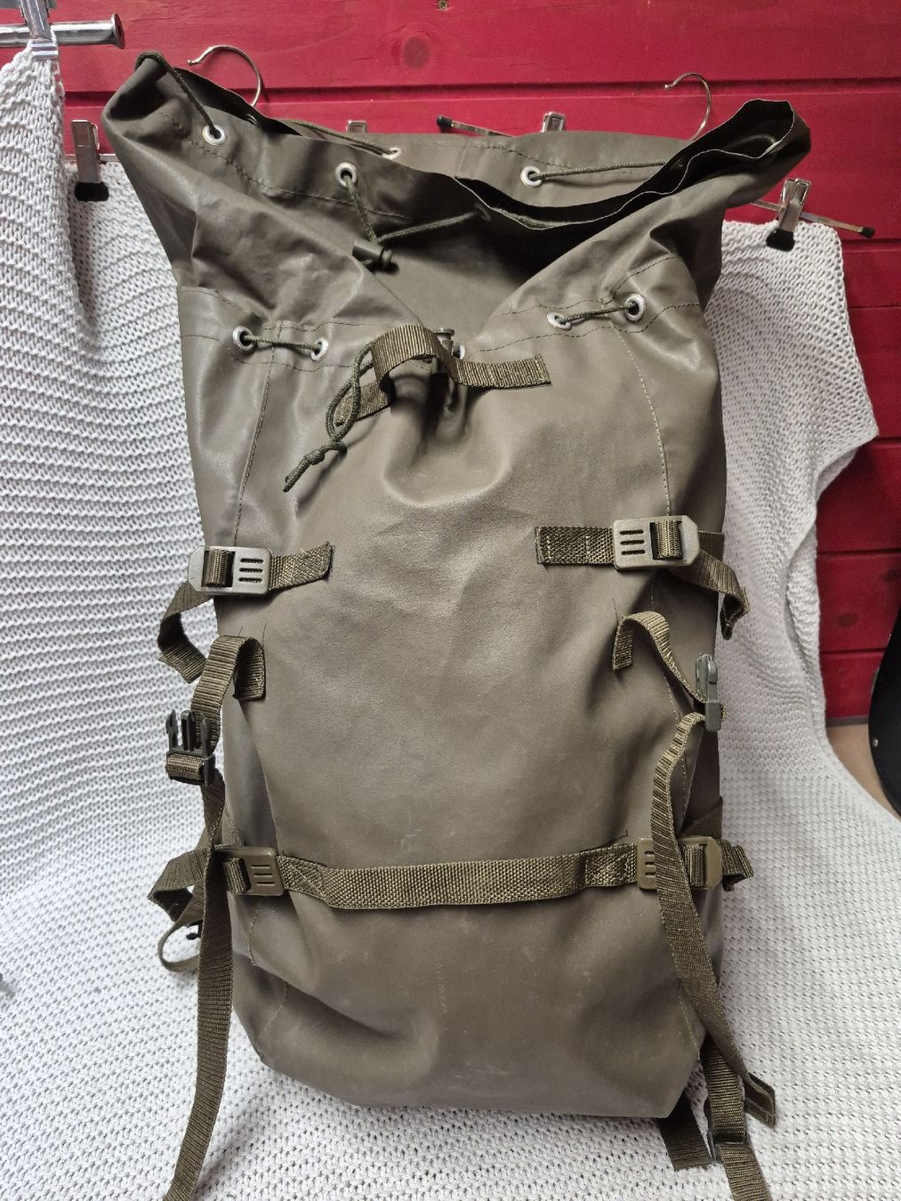 Schweizer Armee Zaini: Schweizer Armee Militär Kampfrucksack 90 – Usato da Merligen venduto da muss_haben 6
