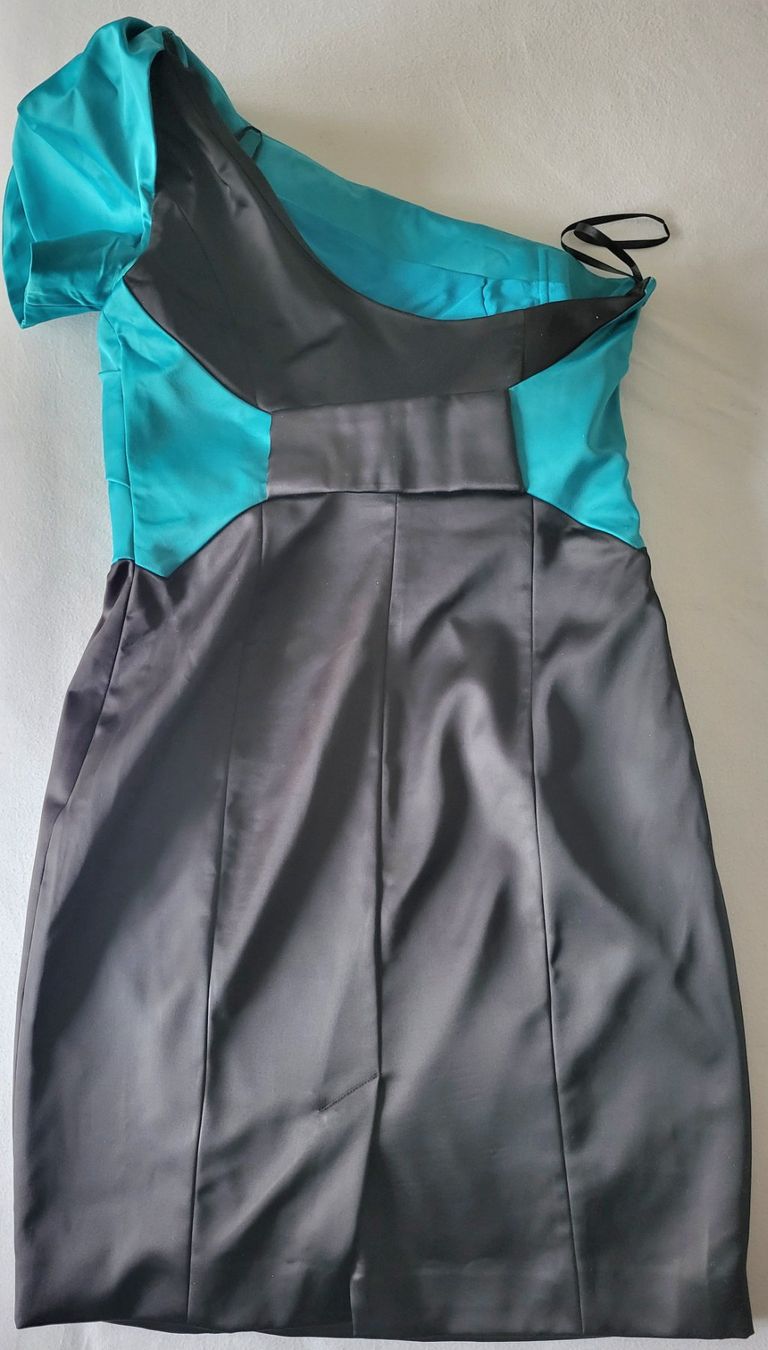 Karen Millen Kleider: Elegantes Cocktailkleid – Gebraucht aus Basel von jma_vh95 2