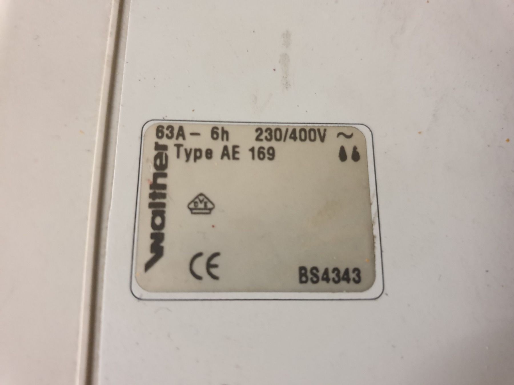 Interruttori: Schalter CEE 63A Walther – Usato da Cham venduto da NeraHandel 5