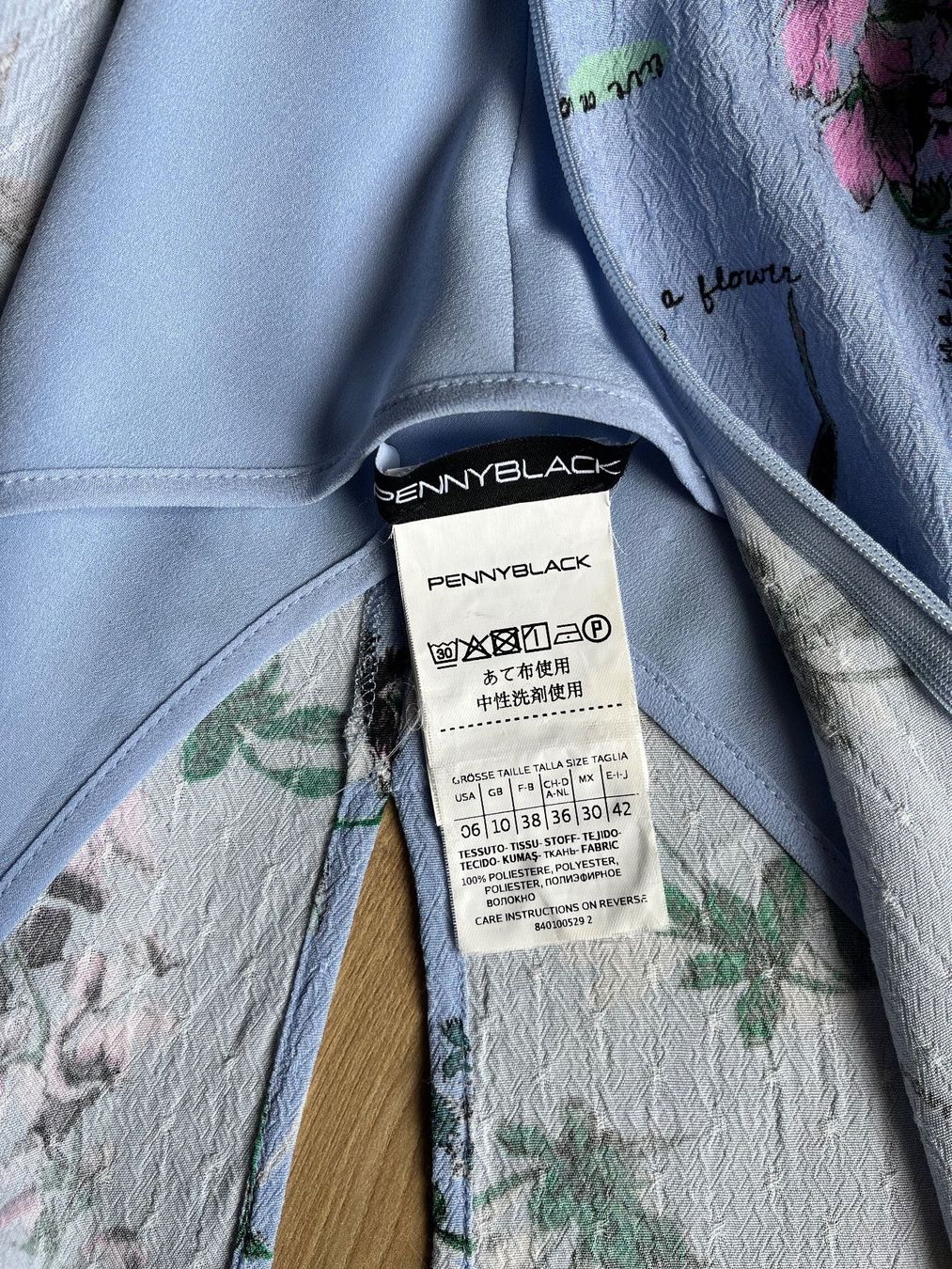 Vestiti: hellblaues Sommerkleid von Pennyblack – Usato da Winterthur venduto da simonalea 2