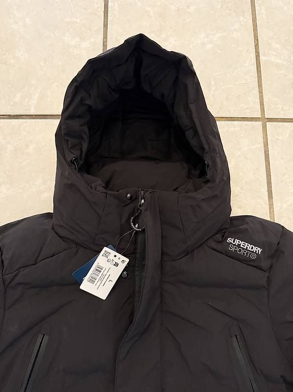 Cappotti: Veste manteau Superdry  – Usato da Sion venduto da Drughisvizzera 1