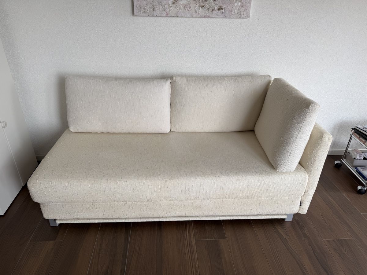 Divani: Schlafsofa beige mit Schlaffunktion – Usato da Hünenberg venduto da NadiaRa