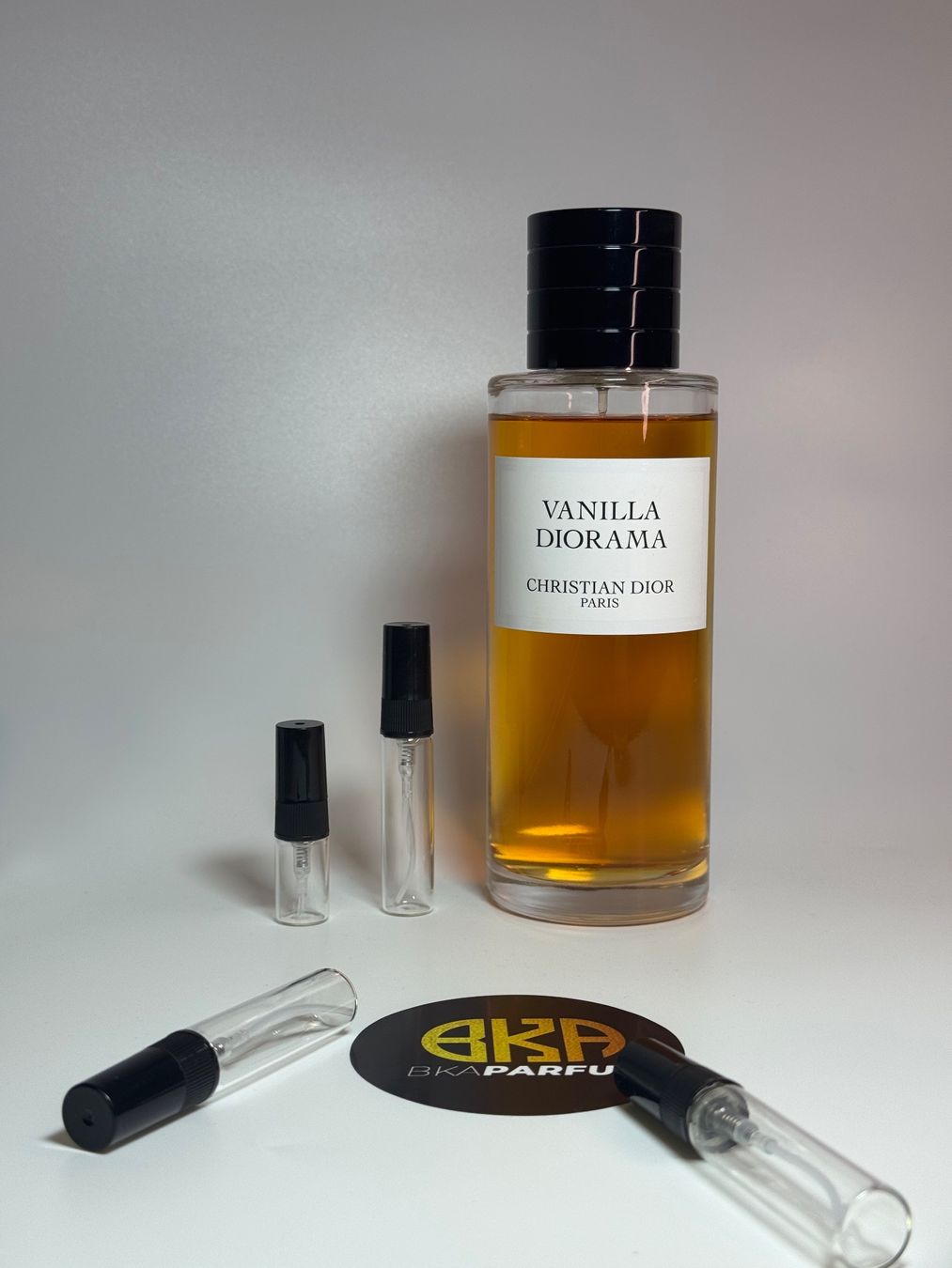 Parfum & Eau de Toilette: Vanilla Diorama - 2ml Decant/Abfüllung – Neu und originalverpackt aus Le Lignon von bkaparfum