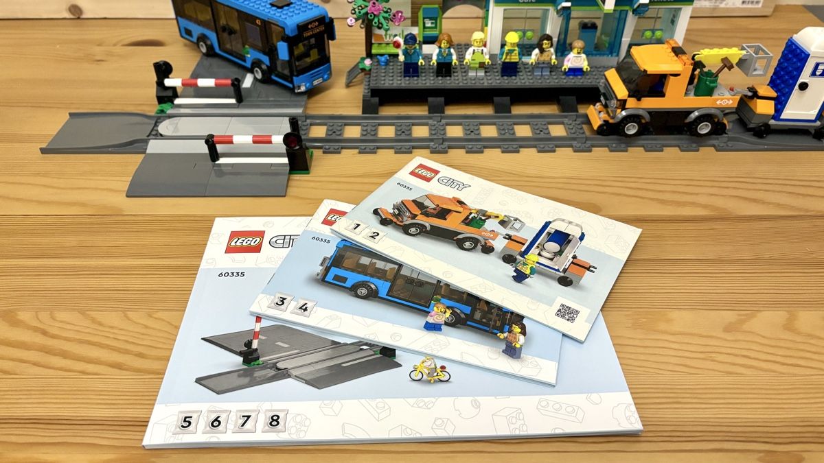 Lego Giocattoli: Lego City 60335 Bahnhof – Usato da Ganterschwil venduto da Swisscamelot 1