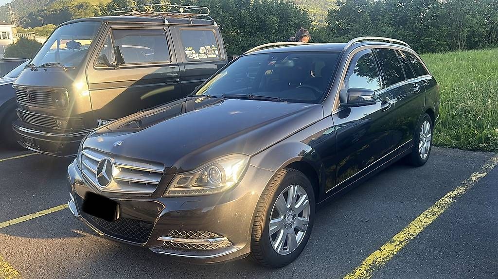 Mercedes-Benz Automobili: Mercedes-Benz C 200 T – Usato da Immensee venduto da Mdin