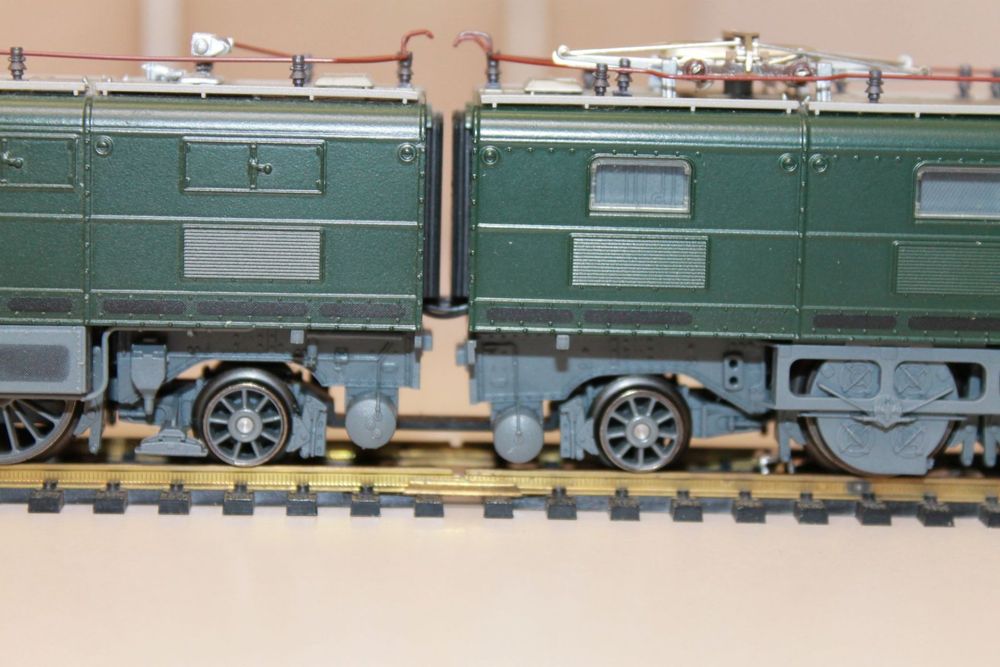 Märklin Trains électriques: Märklin Ae8/14 – D'occasion à Birmensdorf ZH par Buhwil18 2