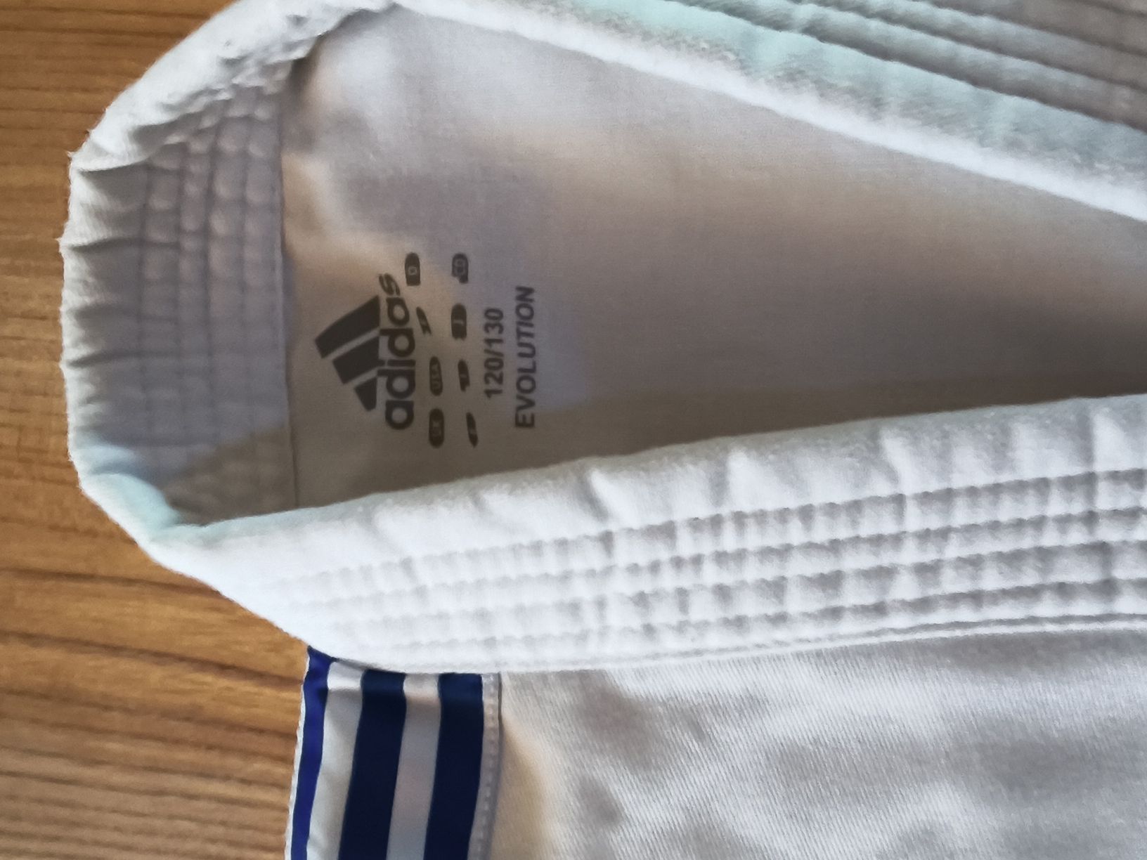 Kimonos: Kimono Adidas Grösse 120-130 – Neu (gemäss Beschreibung) aus Worben von Thom.71 1