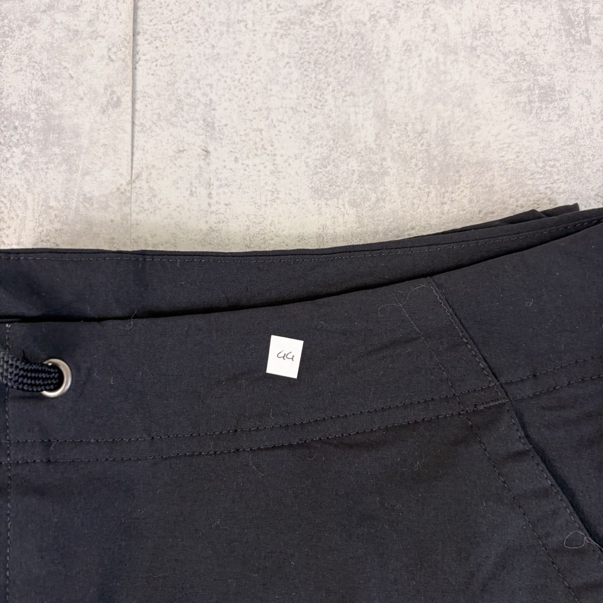 Columbia Hosen: Short Columbia noir - taille XS  – Neu (gemäss Beschreibung) aus Neuchâtel von aliceguins 8