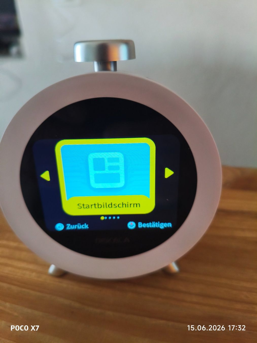 Sveglie: Digitaler Wecker mit Temperaturanzeige – Usato da Hägglingen venduto da BigJim1 1