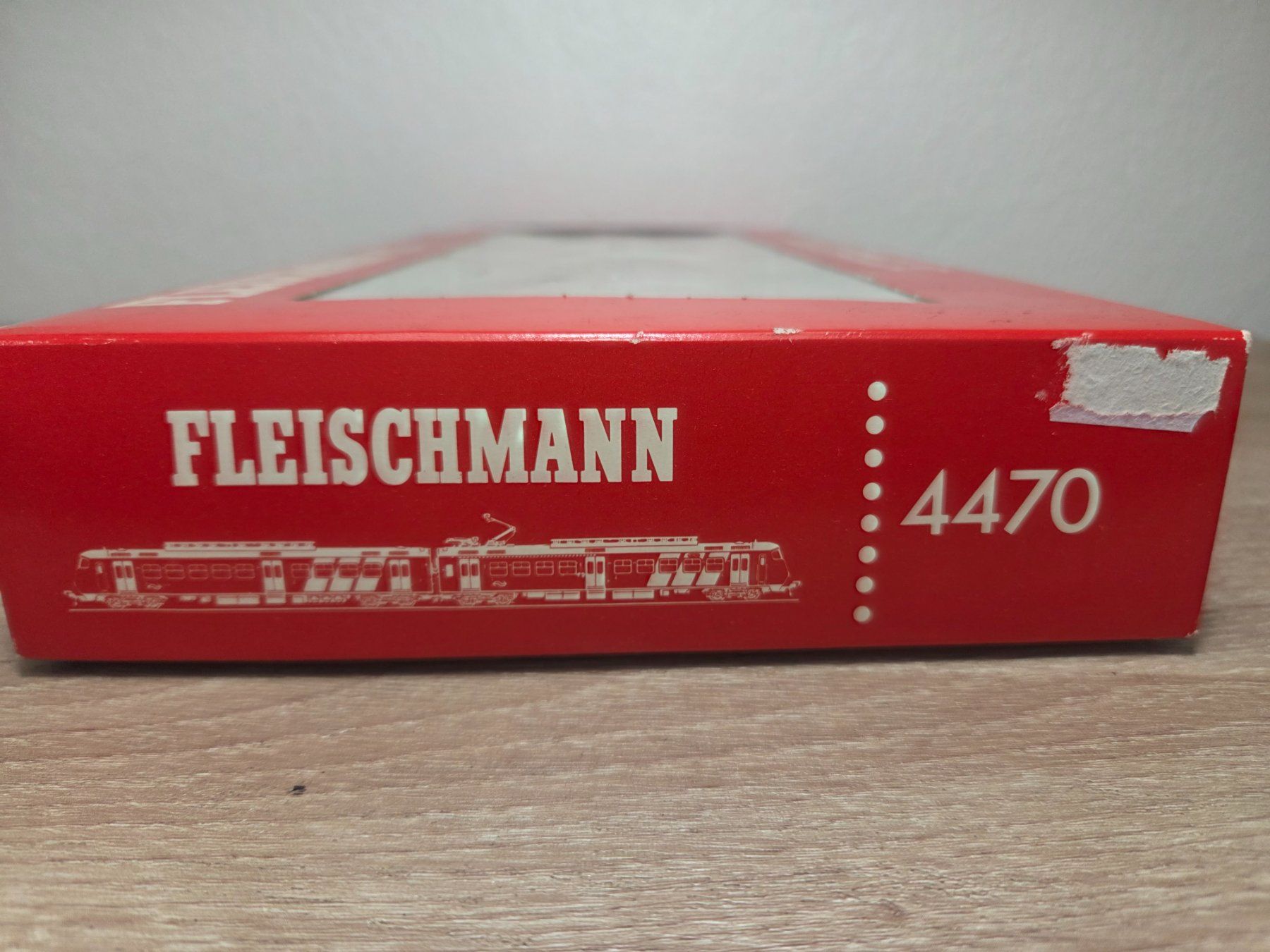 Fleischmann Trains électriques: Fleischmann 4470 Triebwagen NS H0 – D'occasion à St-Aubin-Sauges par Lo_Go 6