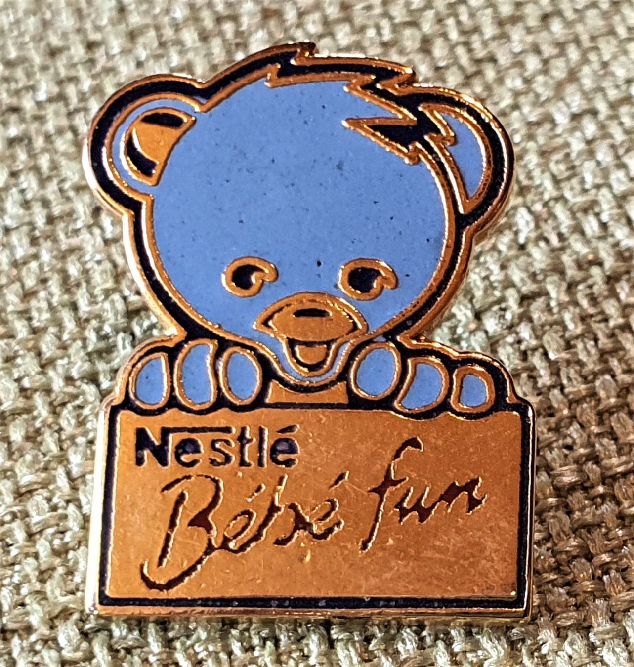 Spille: E821 - Pin Mondo - Nestle Bébé fun – Usato da Reinach BL venduto da Boston-Verkauf