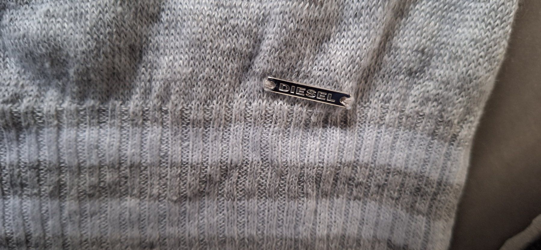 Diesel Pullover & Sweatshirts: Vintage Diesel unisex Pullover – Defekt aus Märstetten von activemember 2