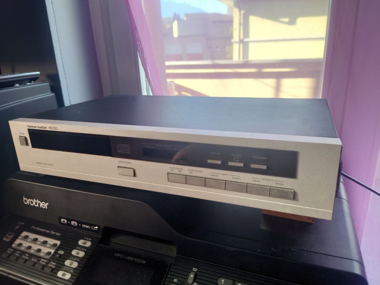 Harman-Kardon Systèmes audio & multimédias: Harman/Kardon HD100 Cd Player – D'occasion à Luzern par jeeeepjeeeep