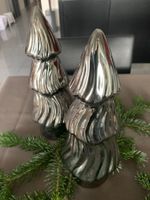 Weihnacht Deco Bäume, Keramik 2 Stk. 31 cm hoch
