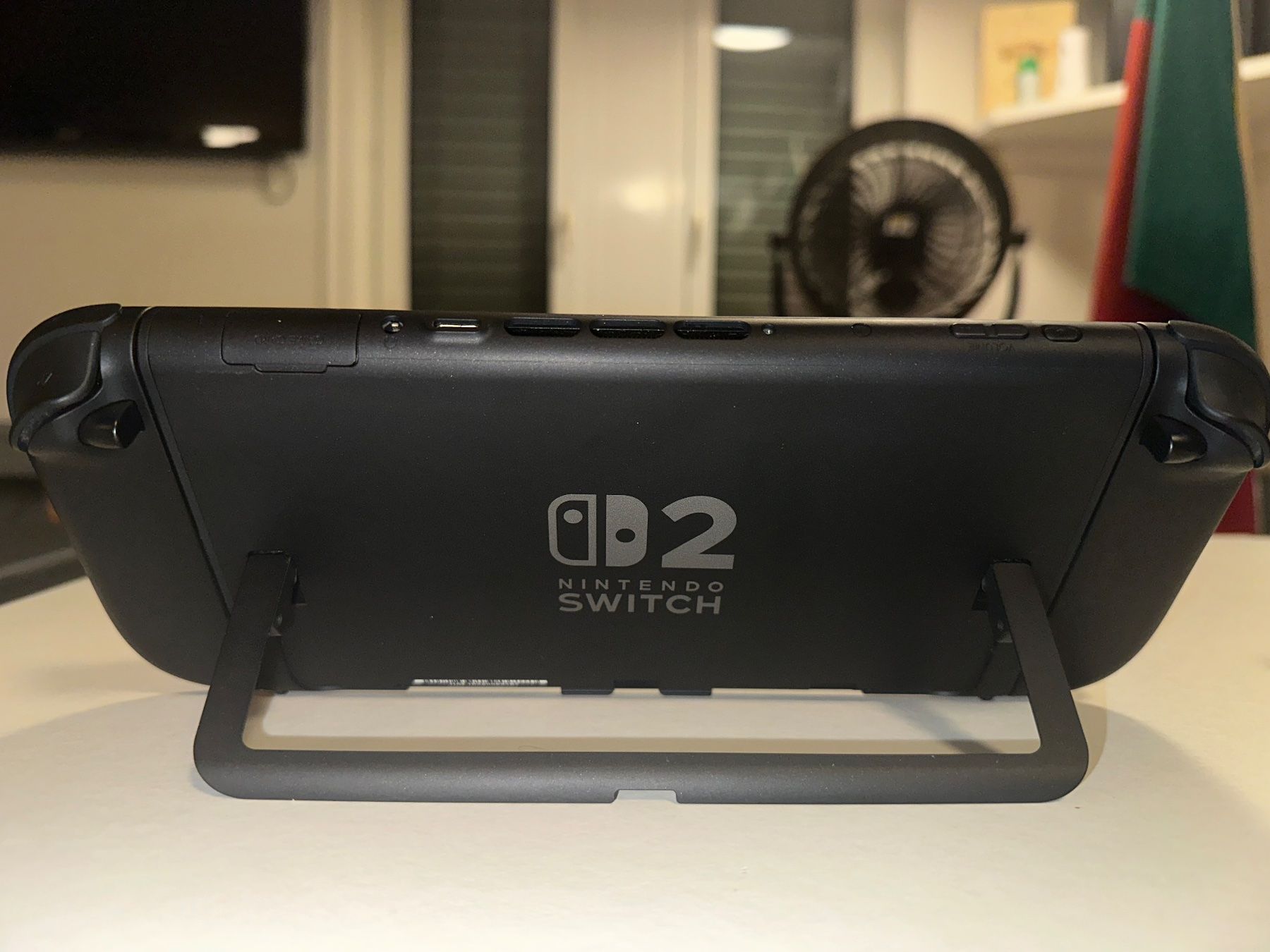 Nintendo Console: Nintendo Switch 2 Good Condition – Usato da Zürich venduto da mat_27r8 3
