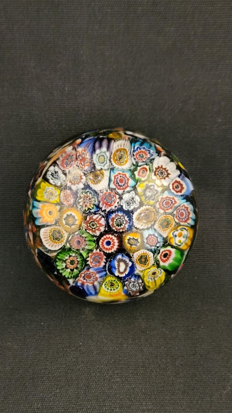 Murano Statuette: Paperweight Millefiori bunt – Usato da Basel venduto da spinne02 3