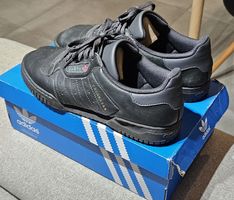 Adidas Yeezy Powerphase 42 2/3