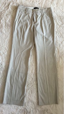 Leichte Sommerhose Beige Gr. 4 – Perfekt für warme Tage!