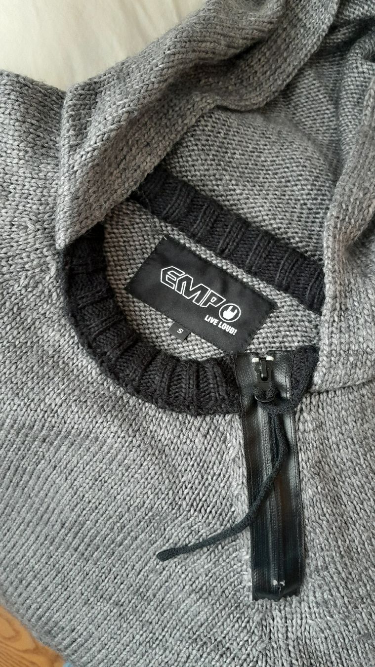 Maglioni & Felpe: Pullover – Usato da Innerthal venduto da System_of_a_down 2