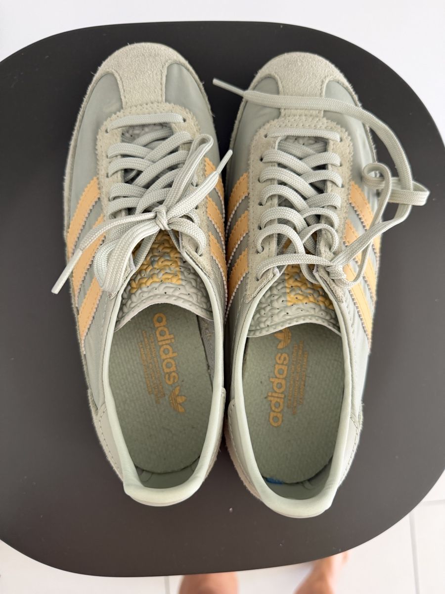 Adidas Chaussures femmes: Adidas Sneakers  – D'occasion à Neerach par the_modern_mini 1