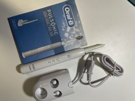 Oral B: Elekrische Zahnbürste Polsonic