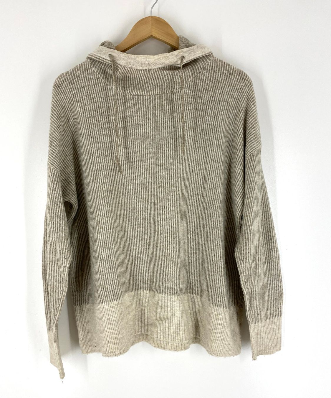 Maglioni & Felpe: Marc Aurel Feinstrick-Kapuzen Pullover, Grösse L/XL – Usato da Mülligen venduto da Chleeblatt1941
