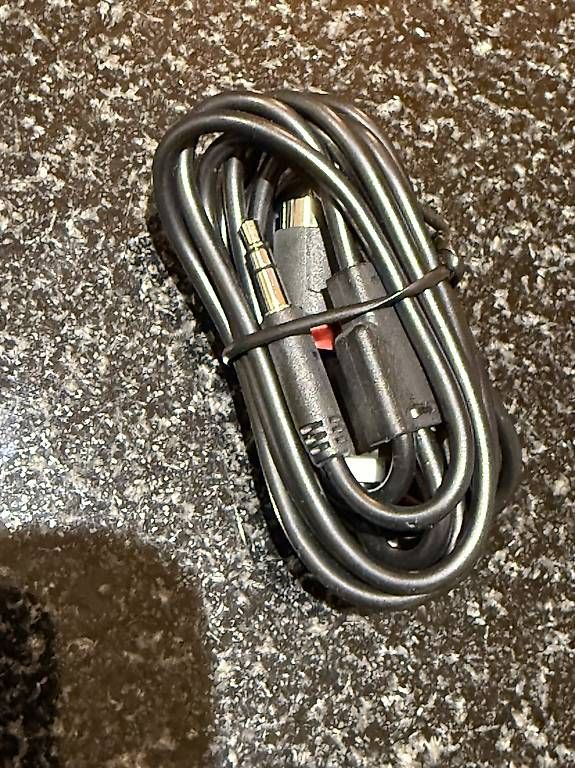 Cavi: 2. 1.5 m Mini Klinke auf Chinch Kabel – Nuovo (secondo la descrizione) da Muri AG venduto da Ludrigen